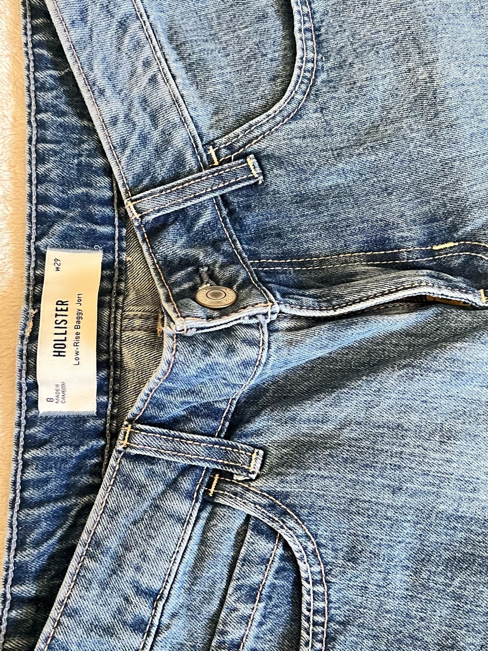 Hollister Women's Light Wash Low-Rise Baggy Jeans